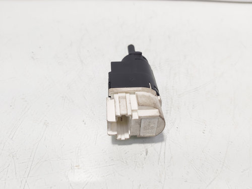 Comutator contact frana, cod 253206170R, Dacia Duster (id:703813)