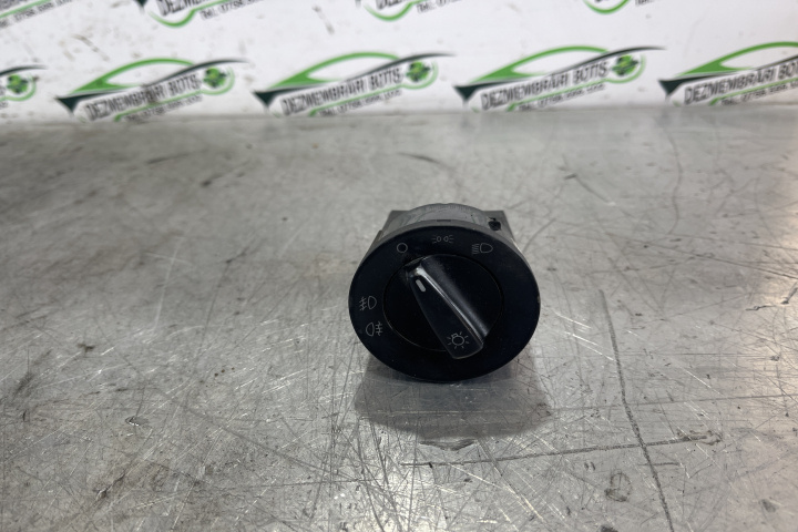 Comutator faruri bloc lumini 1C0941531A / 1C0 941 531 A Volkswagen VW Golf 4 [1997 - 2006]