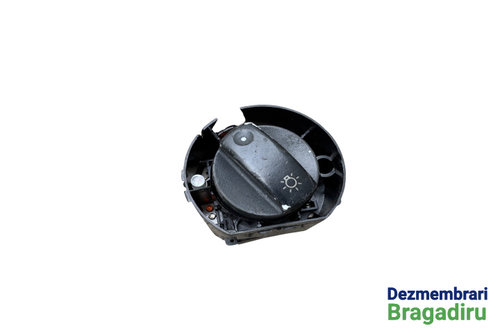 Comutator faruri Comutator faruri si proiectoare Cod: 4B1941531F 4B1941531F Audi A6 4B/C5 [facelift]...