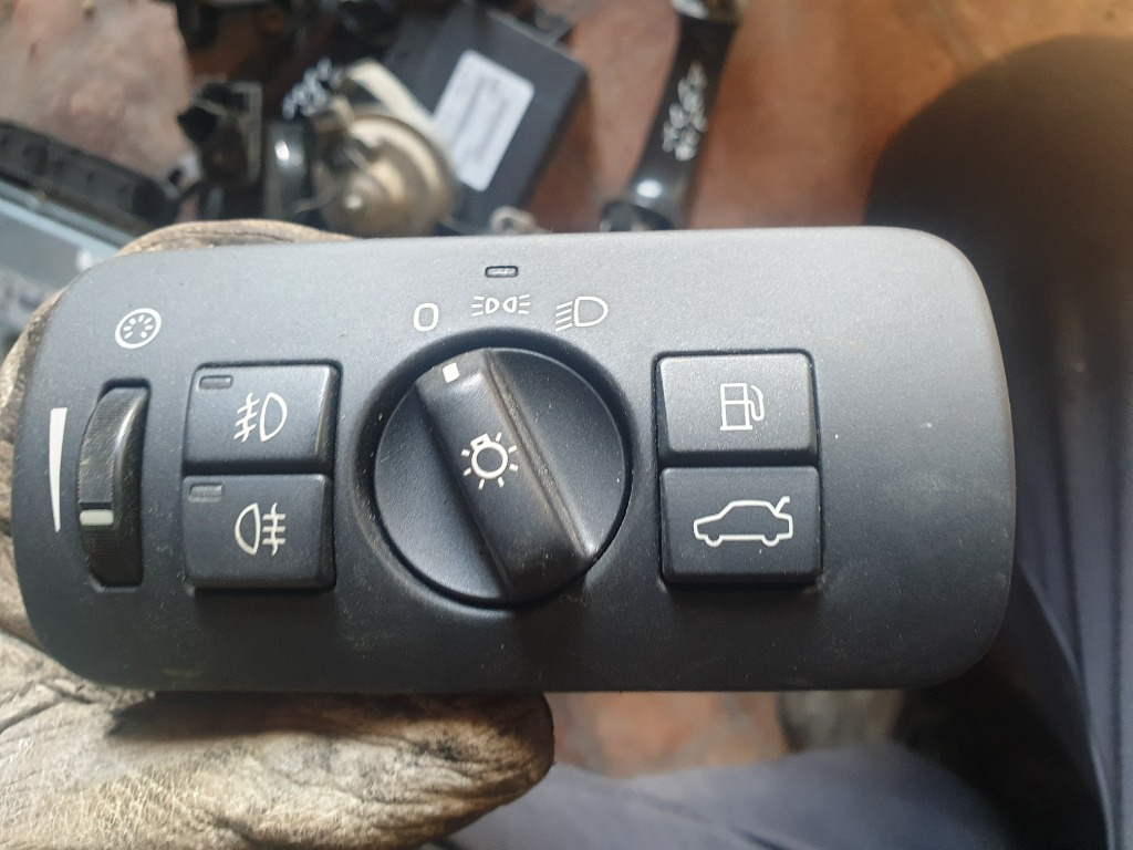 Comutator Faruri Volvo XC60 cod 30739414