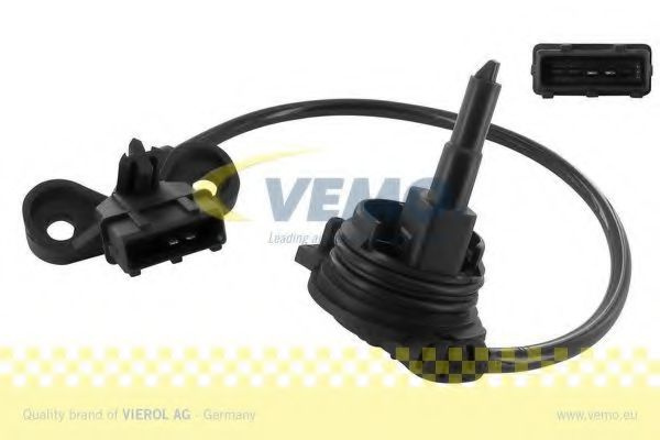 Comutator, lampa marsarier VW PASSAT Variant (3B6) (2000 - 2005) VEMO V10-73-0141 piesa NOUA