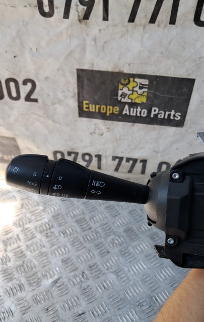 Comutator lumini frana 285916556R Dacia Dokker [facelift] [2017 - 2020] Compactvan Stepway Motor 1.5...