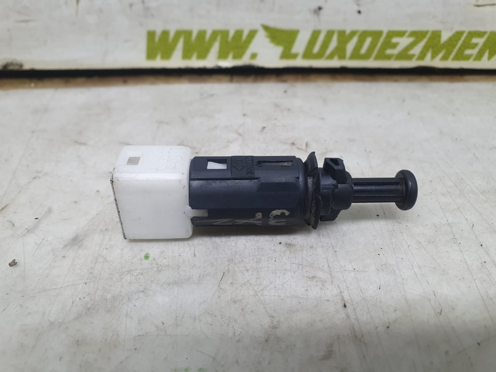 Comutator lumini frana 414988 Smart Forfour [2004 - 2006] 1.5 benzina 135.950