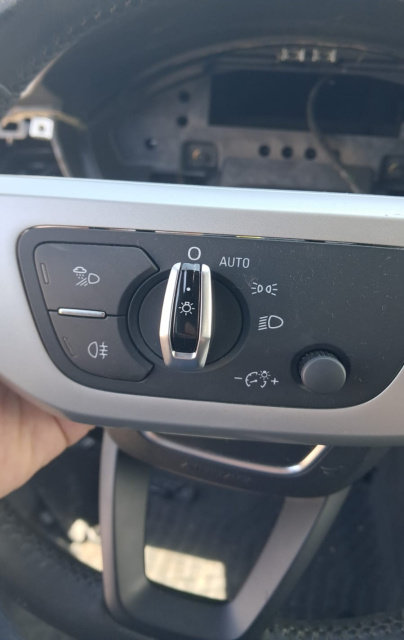 Comutator lumini frana 4M0941531AA Audi A4 B9 [2015 - 2020] Sedan 2.0 TDI MT (190 hp) cod motor DETA...