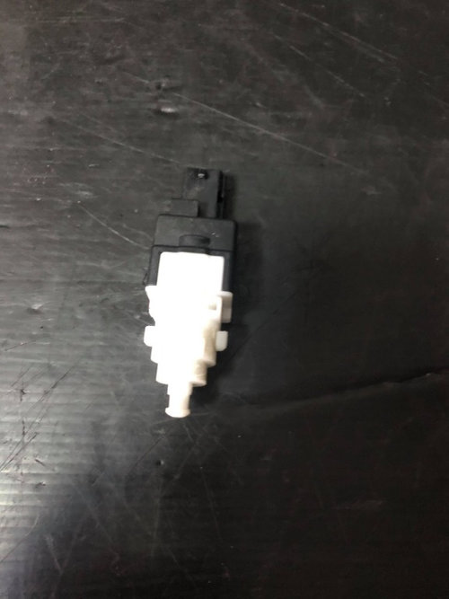 Comutator lumini frana alfa romeo 159 46840510