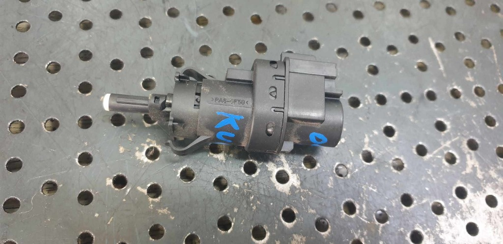 Comutator lumini frana ford kuga s-max 3m5t-13480-ac