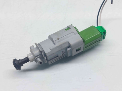 Comutator lumini frana Renault Clio 4 [Fabr 2012-2020] 8200276360D 0.9 TCE H4B400 80KW / 109CP