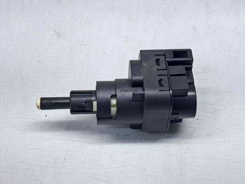 Comutator lumini frana Skoda Fabia 2 Combi (5J, 545) [Fabr 2007-2014] 6Q0945511 1.2 B CGPA 51KW / 70...