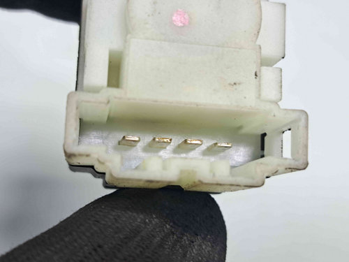 Comutator lumini frana Volkswagen Touareg (7LA, 7L6) [Fabr 2003-2010] OEM 3.0 TDI BKS 165KW / 224CP