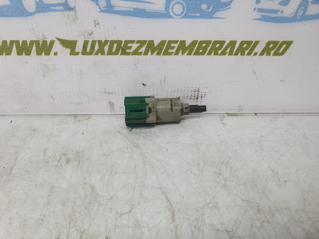 Comutator pedala frana 9818232480 Opel Crossland X [2017 - 2020] 1.2 benzina HN01 (B12XHL)