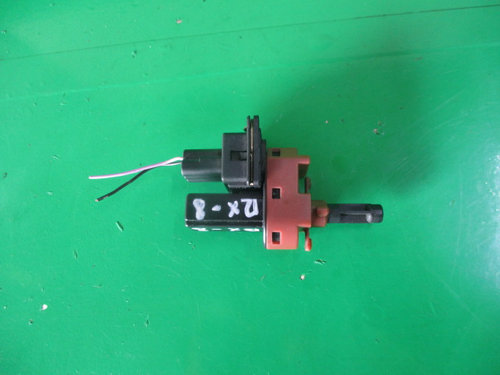 COMUTATOR PEDALA FRANA / SWITCH LUMINI FRANA MAZDA RX-8 SE17 1.3 BENZINA FAB. 2003 – 2012 ⭐⭐...