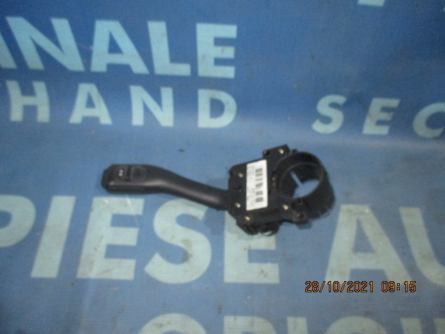 Comutator semnal-faza lunga Audi A6 2002; 8L0953513H