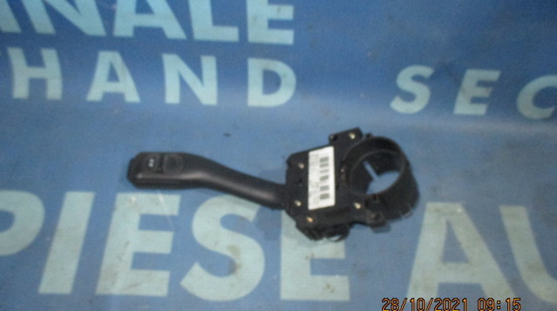 Comutator semnal-faza lunga Audi A6 2002; 8L0953513H