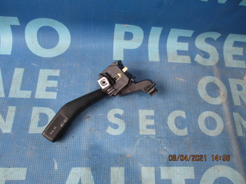 Comutator semnal-faza lunga Skoda Octavia 2; 1K0953513