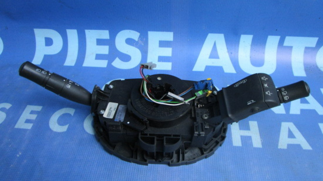 Comutator semnal-stergatoare Renault Megane ; 8200213760