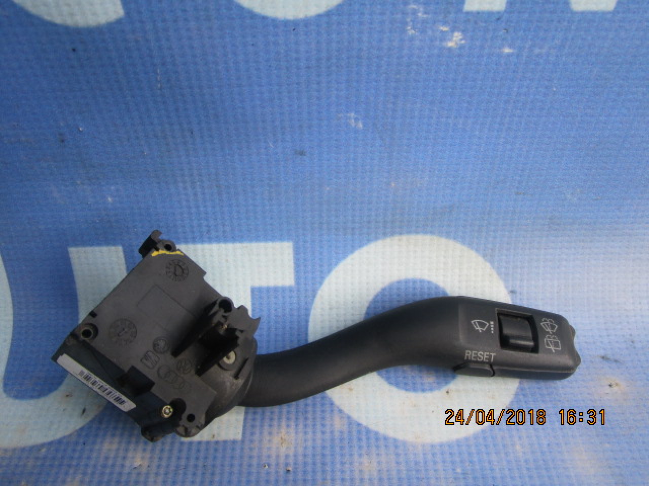 Comutator stergatoare Audi A4; 8E0953503C