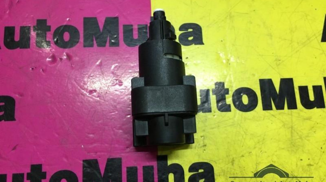 Comutator stop frana (pedala) Audi A3 (2003->) [8P1] 6q0945511