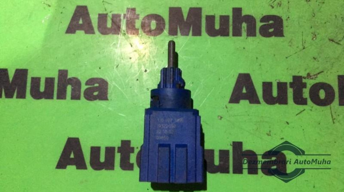 Comutator stop frana (pedala) Audi A4 (2001-2004) [8E2, B6] 1j0927189e