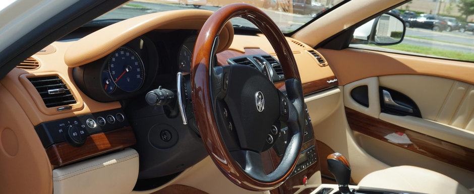 Concureaza cu Mercedes S-Class, dar pentru multi e doar o mare necunoscuta. Masina din 2008 are motor de Ferrari, scaune cu masaj si bancheta actionata electric Concureaza cu Mercedes S-Class, dar pentru multi e doar o mare necunoscuta. Masina din 2008 are motor de Ferrari, scaune cu masaj si bancheta actionata electric