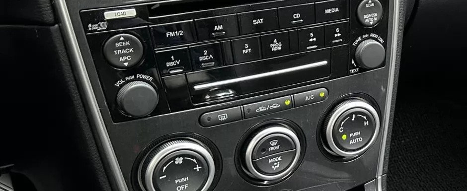 Concureaza cu Volkswagen Passat, dar pentru multi e doar o mare necunoscuta. Masina din 2006 are un motor turbo de 274 de cai, 4x4 si instalatie audio Bose Concureaza cu Volkswagen Passat, dar pentru multi e doar o mare necunoscuta. Masina din 2006 are un motor turbo de 274 de cai, 4x4 si instalatie audio Bose