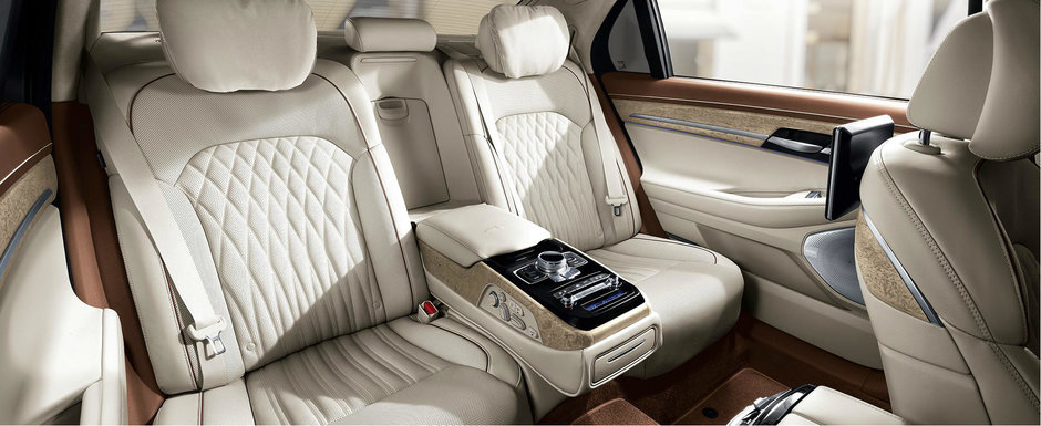 Concurentul noului S-Class a primit un facelift major. Uite cum arata versiunea mult imbunatatita Concurentul noului S-Class a primit un facelift major. Uite cum arata versiunea mult imbunatatita