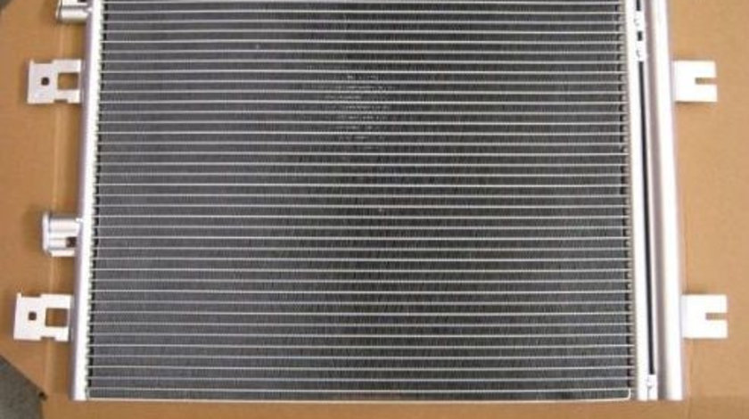 Condensator radiator AC Dacia Sandero 2008-2012 NOU 8200741257