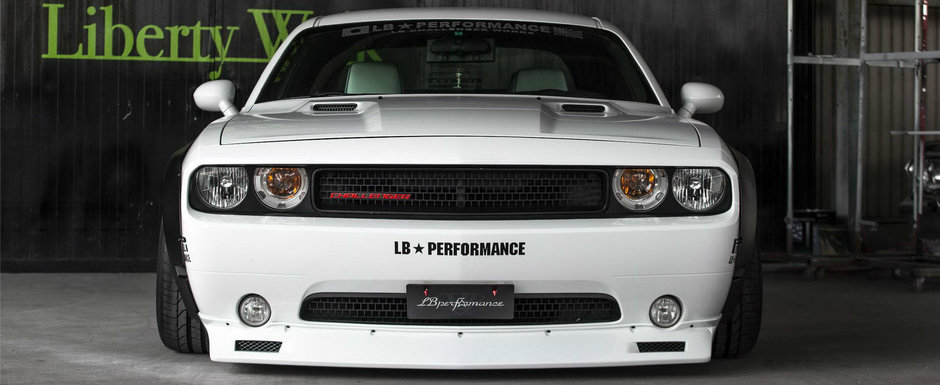 Conduce un Dodge Challenger si a vrut un tuning iesit din tipare. Cum arata acum masina lui