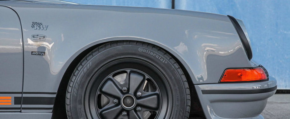 Conduce un Porsche pe care-l tot modifica din anii '90. Acum arata asa, dar nu pentru mult timp Conduce un Porsche pe care-l tot modifica din anii '90. Acum arata asa, dar nu pentru mult timp