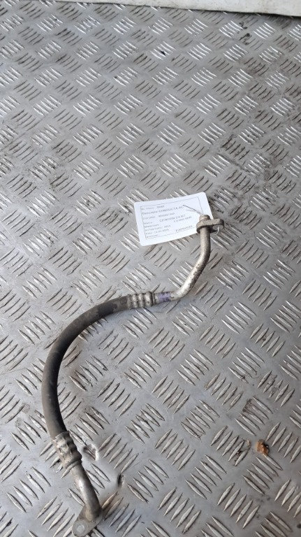 Conducta AC Citroen C4 B7 1.6 HDI cod motor 9HR / DV6C transmisie manuala an 2012 cod 9658227580