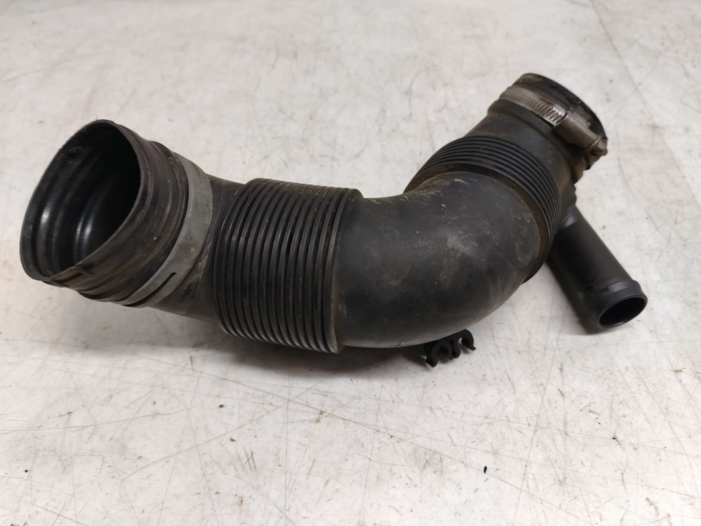 Conducta admisie 1.9 TDI BLS 3c0129654m Skoda Octavia 2 [2004 - 2008]