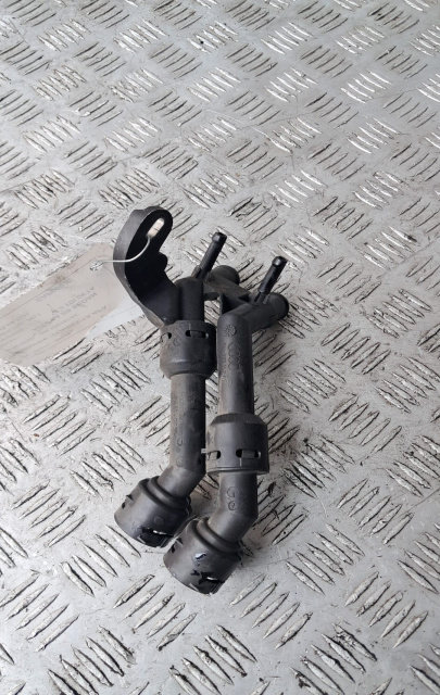 Conducta apa / lichid racire 04L122157AC Audi A4 B9 [2015 - 2020] Sedan 2.0 TDI MT (190 hp) cod moto...