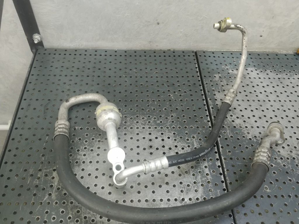 Conducta clima ac 1.7cdti a17dtr opel astra j