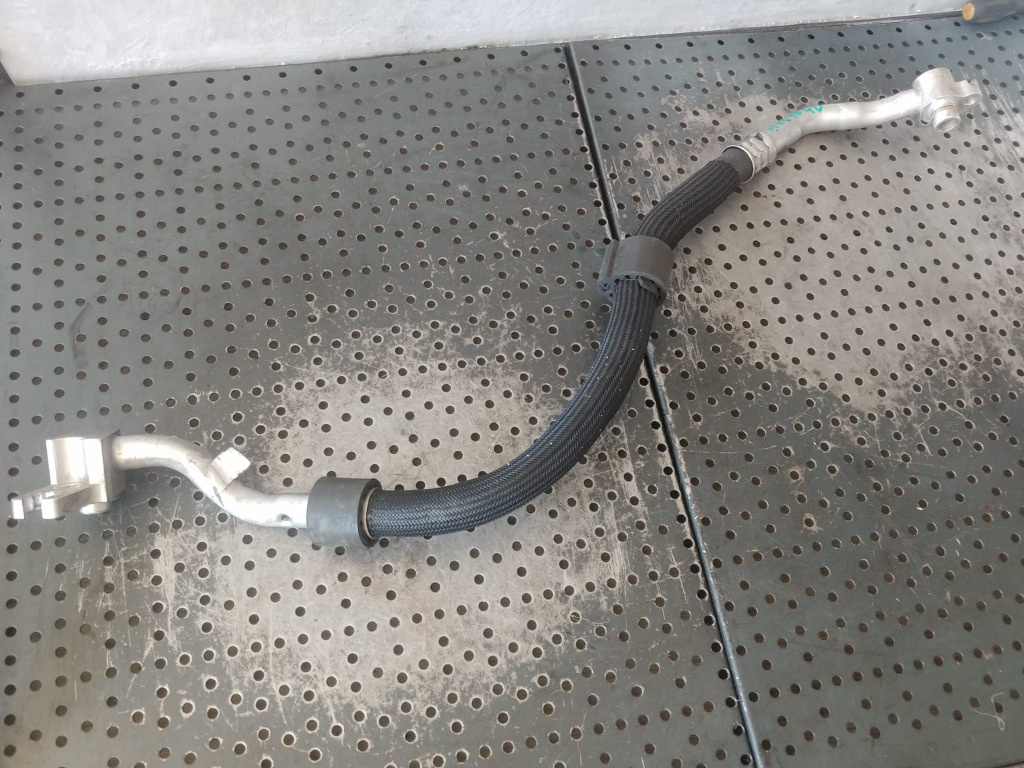 Conducta clima ac 3.0 d m16164d maseati levante 670033075