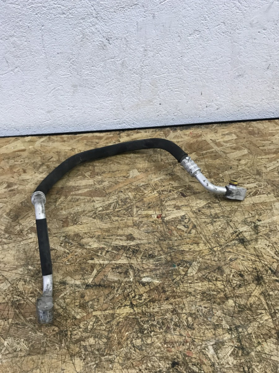 Conducta clima Audi A4 B8 2.0TFSI , 180cp, Manual sedan 2009 (8K0260701D)