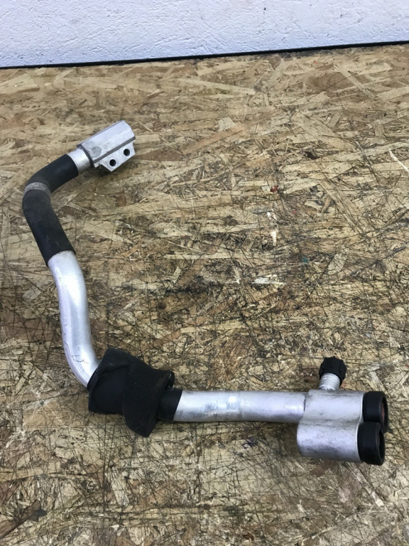 Conducta clima Audi A4 B8 2.0TFSI , 180cp, Manual sedan 2009 (8K1260712B)