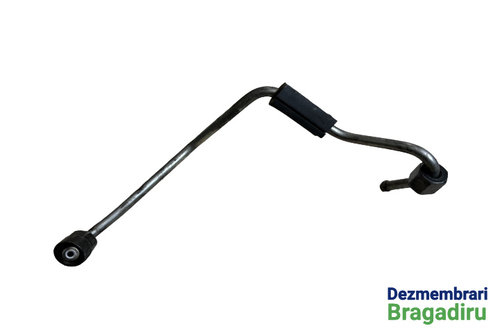 Conducta combustibil de la pompa la rampa dreapta Volkswagen VW Touareg generatia 2 7P [2010 - 2014]...