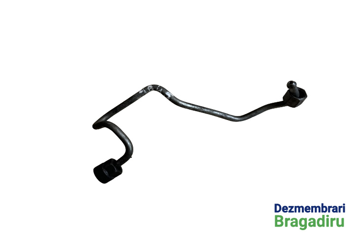 Conducta combustibil de la pompa la rampa stanga Volkswagen VW Touareg generatia 2 7P [2010 - 2014] Crossover 3.0 TDI Tiptronic 4Motion (245 hp) Cod motor: CRC Cod cutie: NAC Cod culoare: LG7W