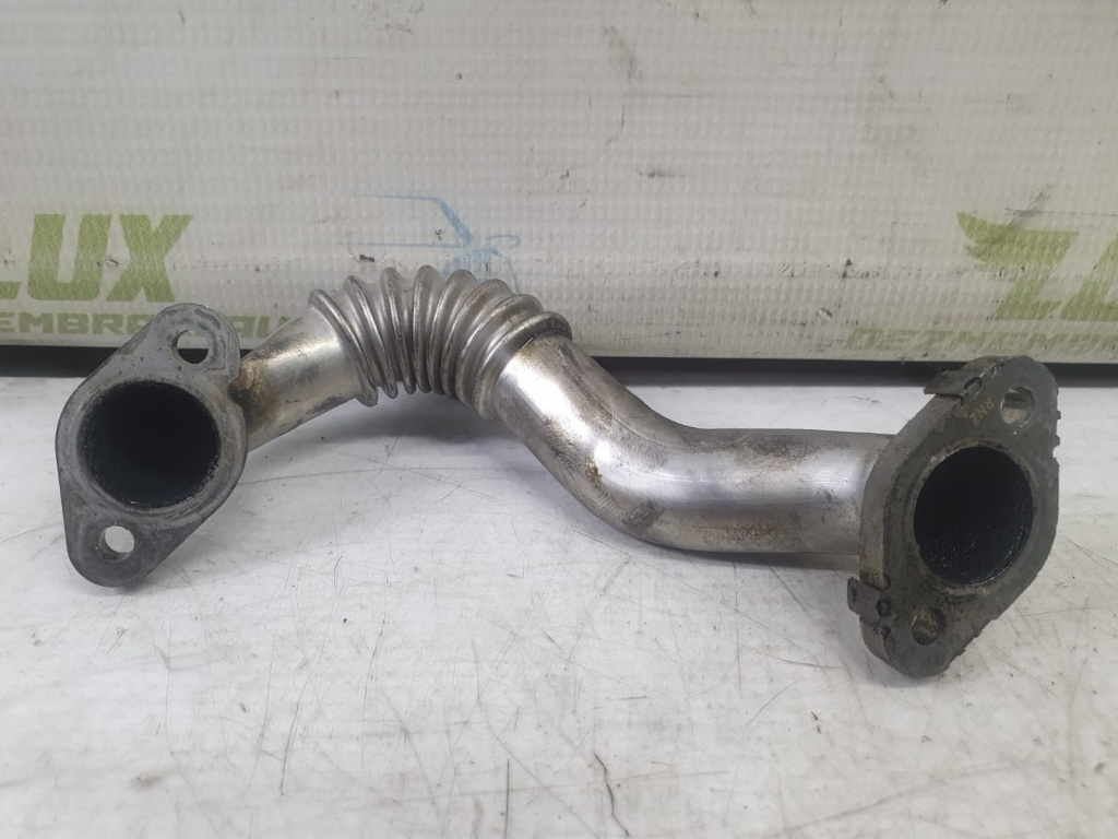 Conducta egr 03p131521a 1.6 tdi CAYC Volkswagen VW Passat B7 [2010 - 2015]