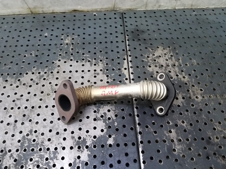 Conducta egr 1.4 tdi vw polo 6n 045131521