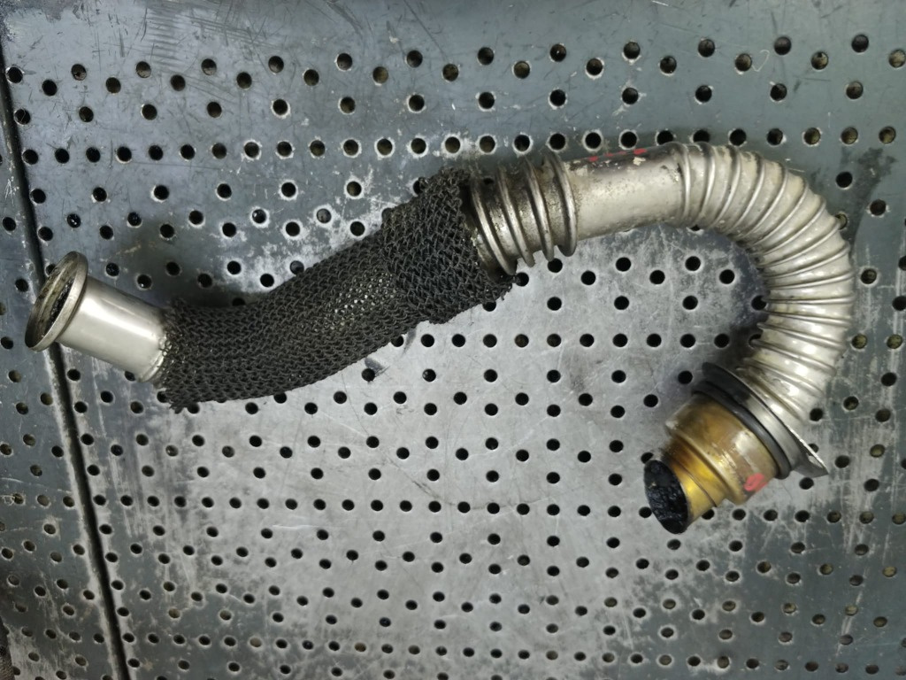 Conducta egr 1.6 hdi 9hx citroen berlingo c4 ford focus 2 c-max peugeot 307 9646996980
