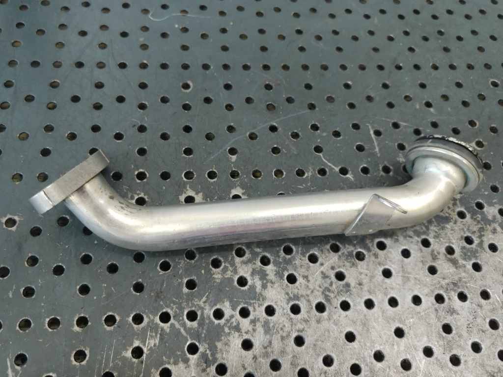 Conducta egr 2.0 cdi mercedes a-class w169 b-class w245 a6401410204