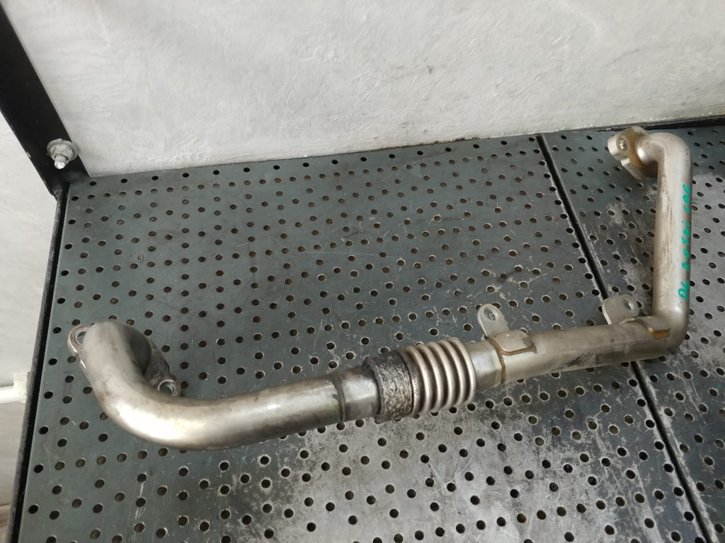 Conducta egr 2.0 tdi cag audi a4 b8 a6 c6 4f 03l131521ah
