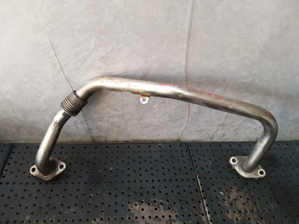 Conducta egr 2.0 tdi vw golf 5 1k 03g131521a