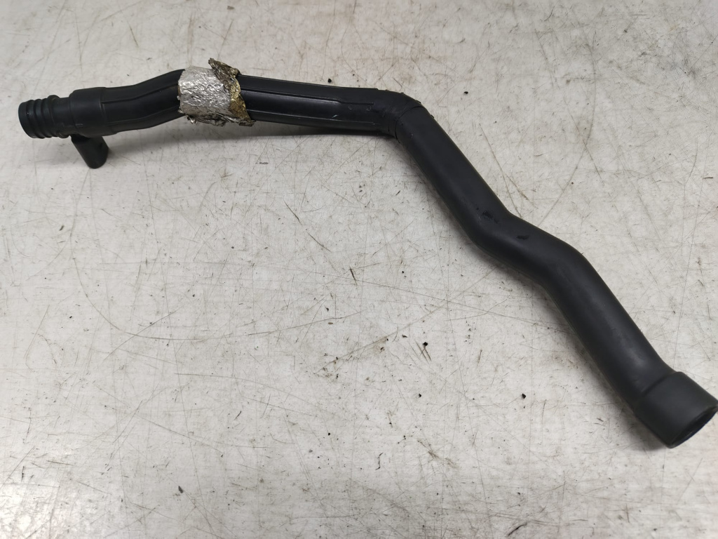 Conducta epurator gaze 2.2 cdi om651 A6510101282 Mercedes-Benz C-Class W204/S204 [2007 - 2012]