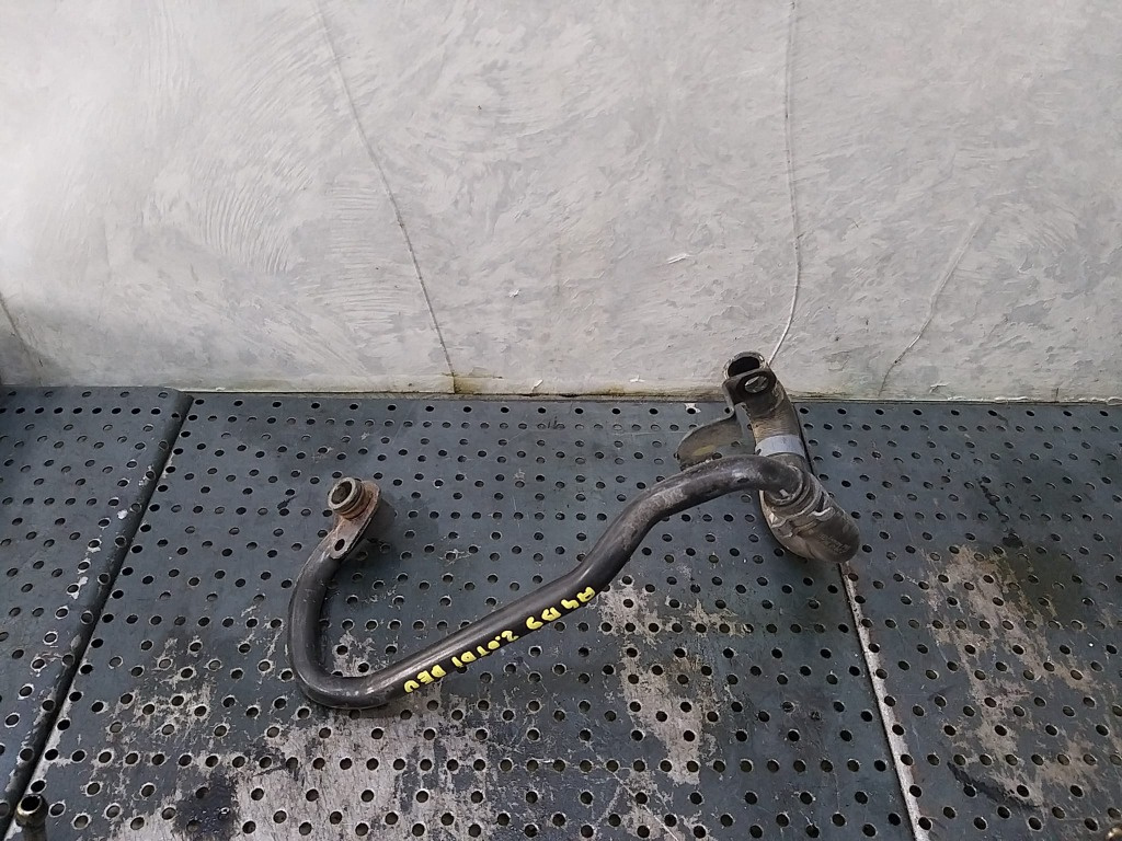 Conducta furtun apa 2.0 tdi audi a4 b9 8w 04l121065cf
