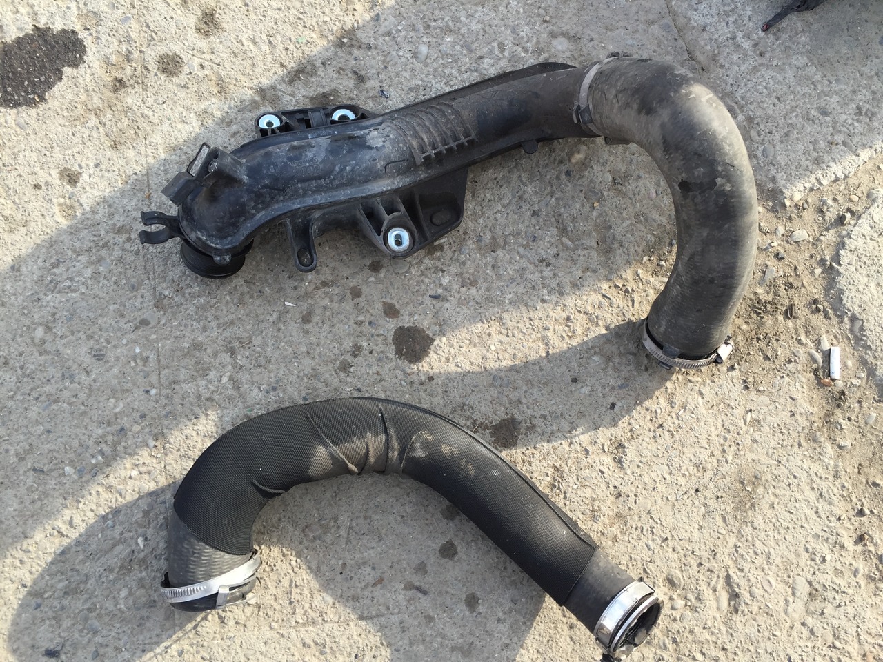 Conducta Furtun Intercooler AUDI A5 8T 2.0 TDI 2009 2010 2011