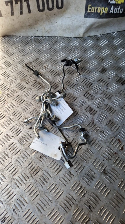 Conducta injectoare BMW seria 7 F01 F02 3.0 D, an de fabricatie 2010