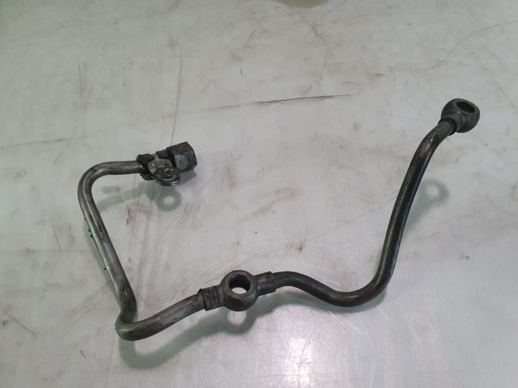 Conducta injector 2.2 cdi om651921 Mercedes-Benz C-Class W205/S205/C205 [2014 - 2018] 2.2 cdi om651921