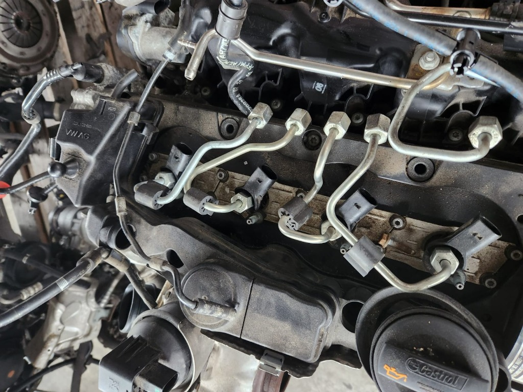 Conducta injector Vw Passat B6 2.0 TDI an 2009 2010 2011