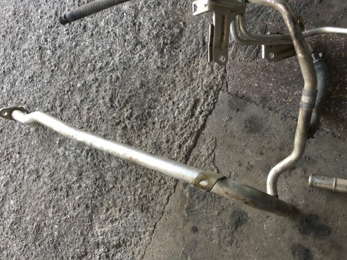 Conducta lichid racire cu flansa si teu Lexus IS XE10 [1999 - 2005] Sedan 200 MT (155 hp) (JCE1_ GXE...
